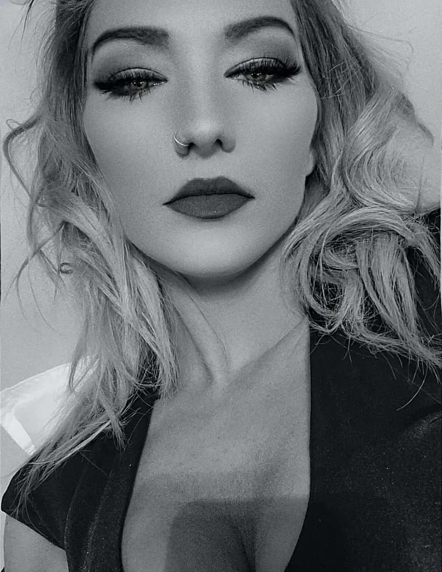 Lisa White image
