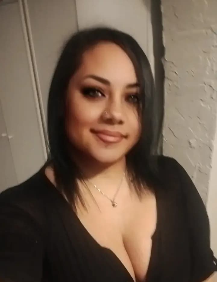 Gladys Perez image