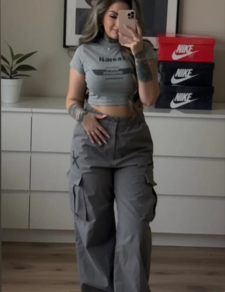 Kayla Davis image