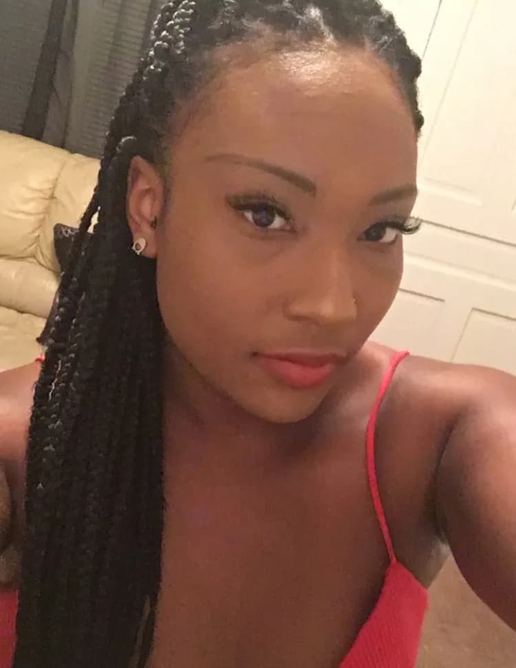 Brittany Lyons image