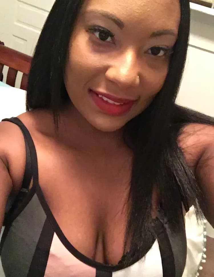 Brittany Lyons image