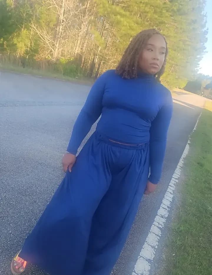 Candace Brown image
