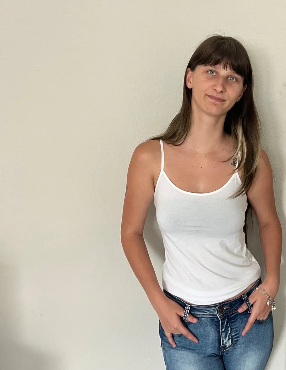 Hannah Courtney image