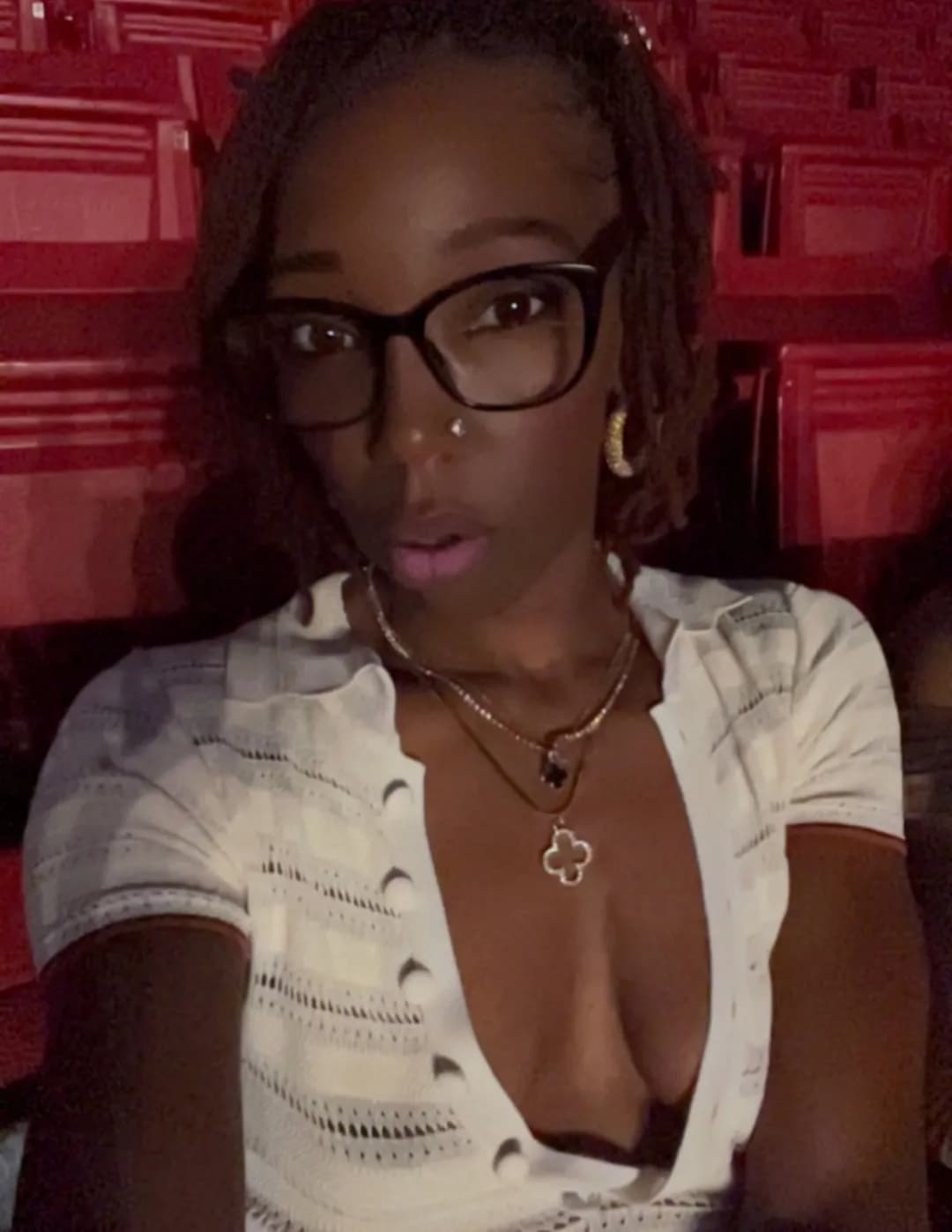Dominique image