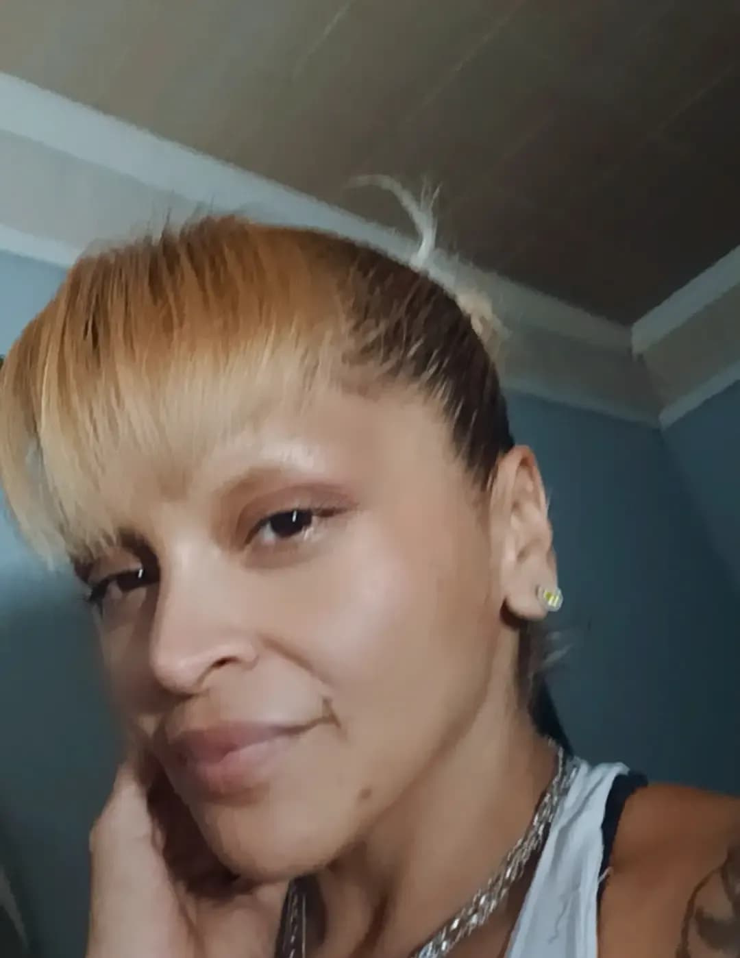 Anna Coronado image