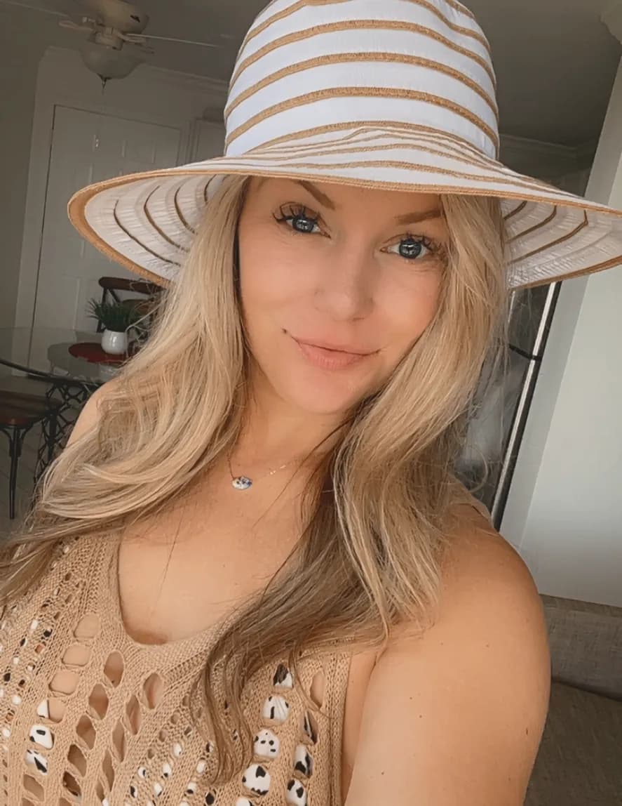 Courtney image