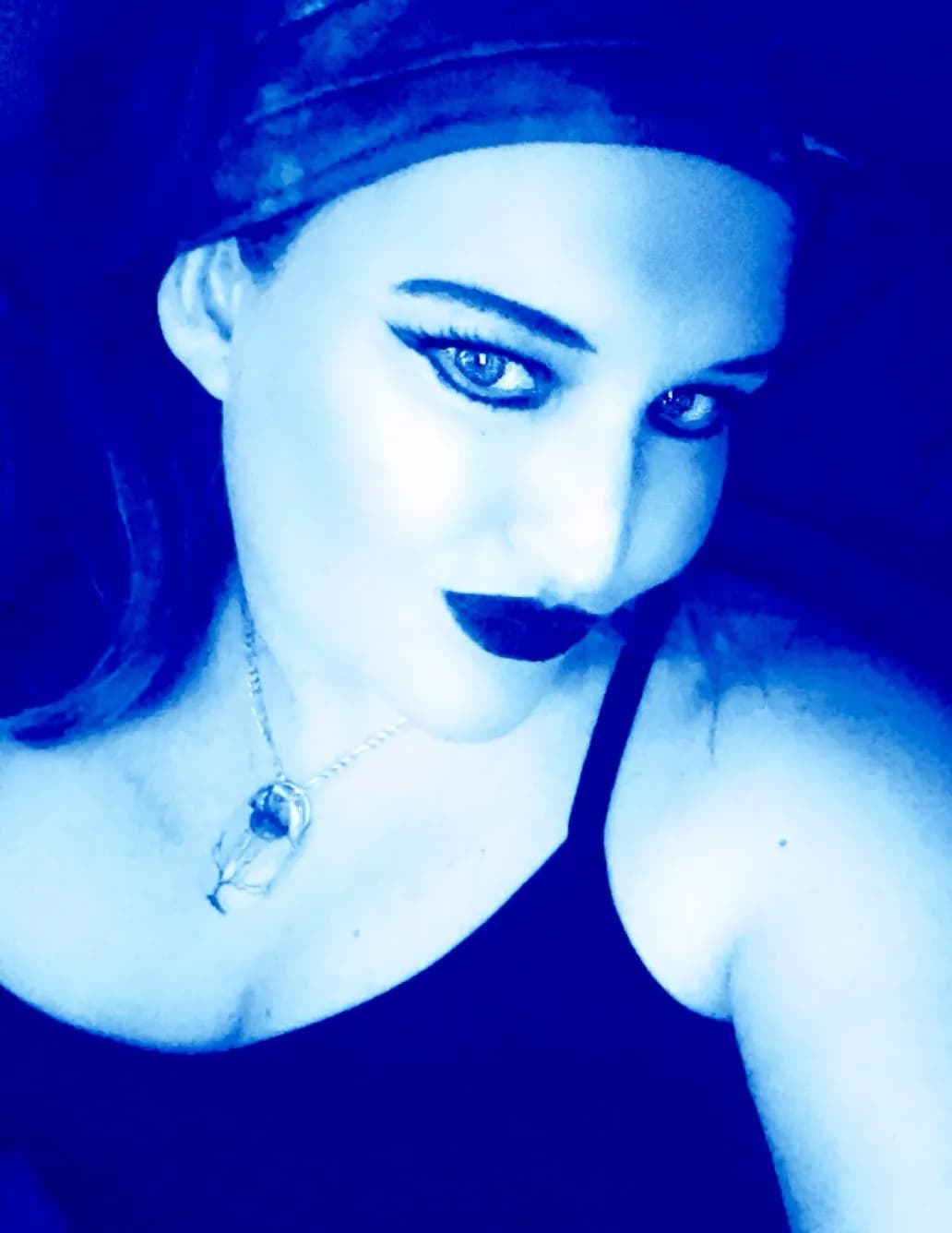 NiteShadeAngel image