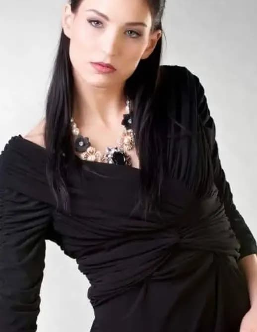 Model Lynn image