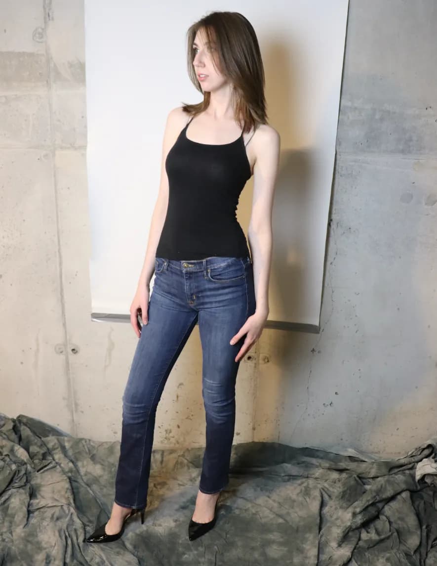 Tara Kay image