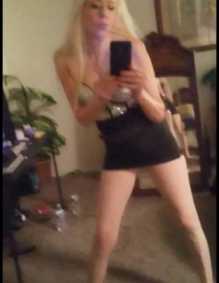 Nicole Ashley image