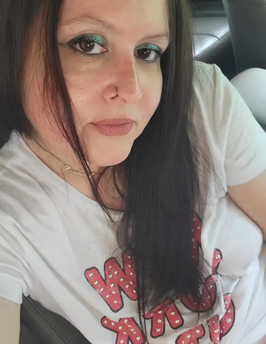 Courtney Lynn image