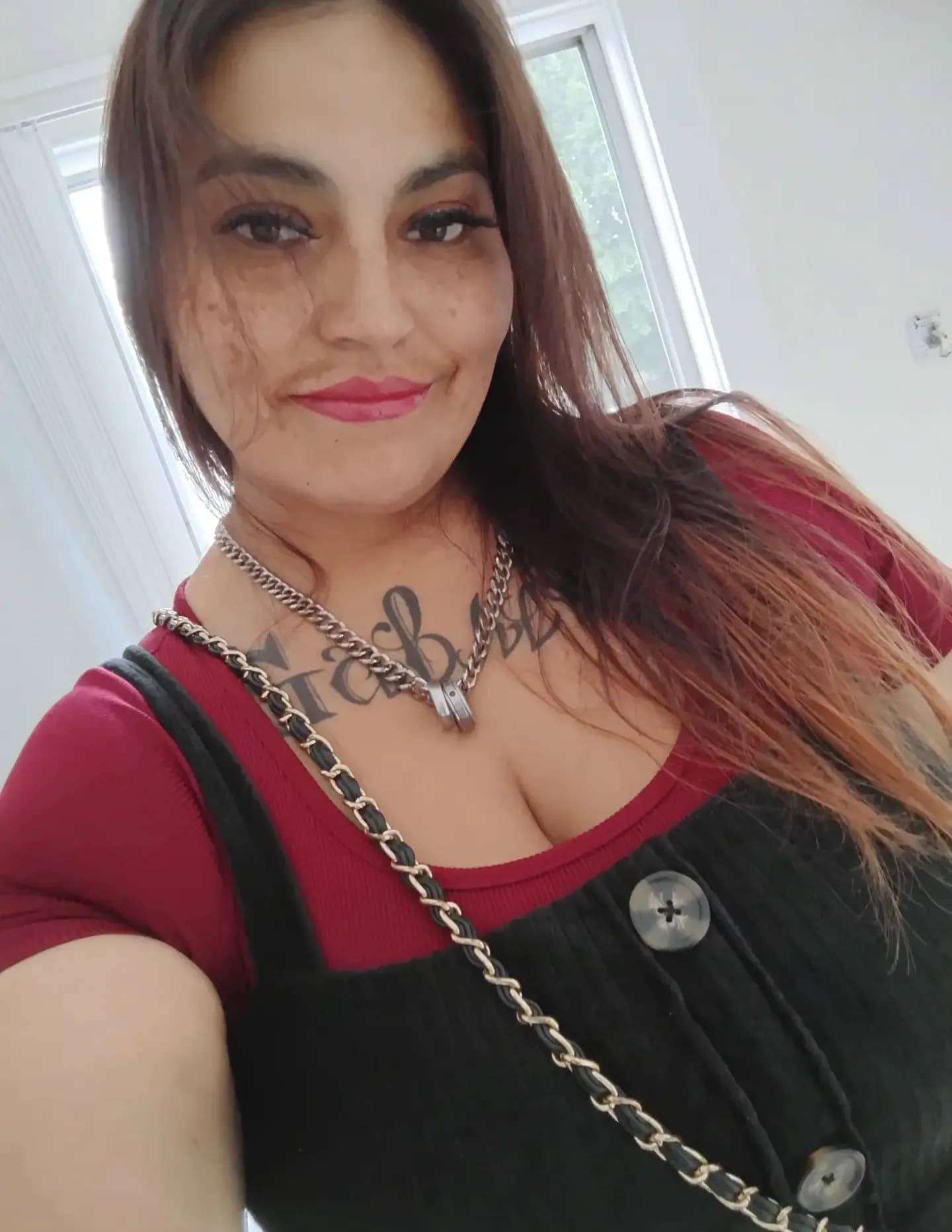 Ana Martinez image