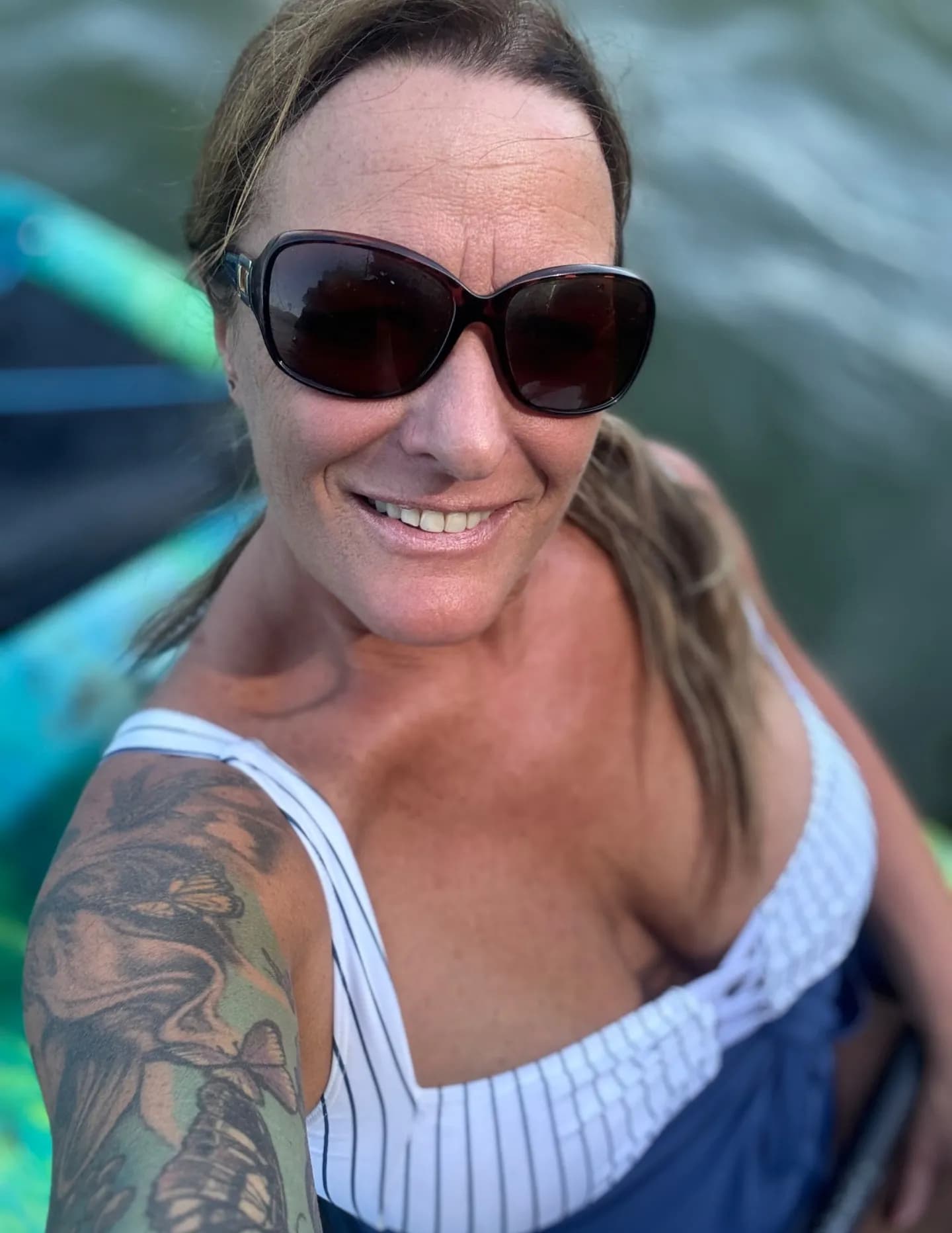 Tina Clark image
