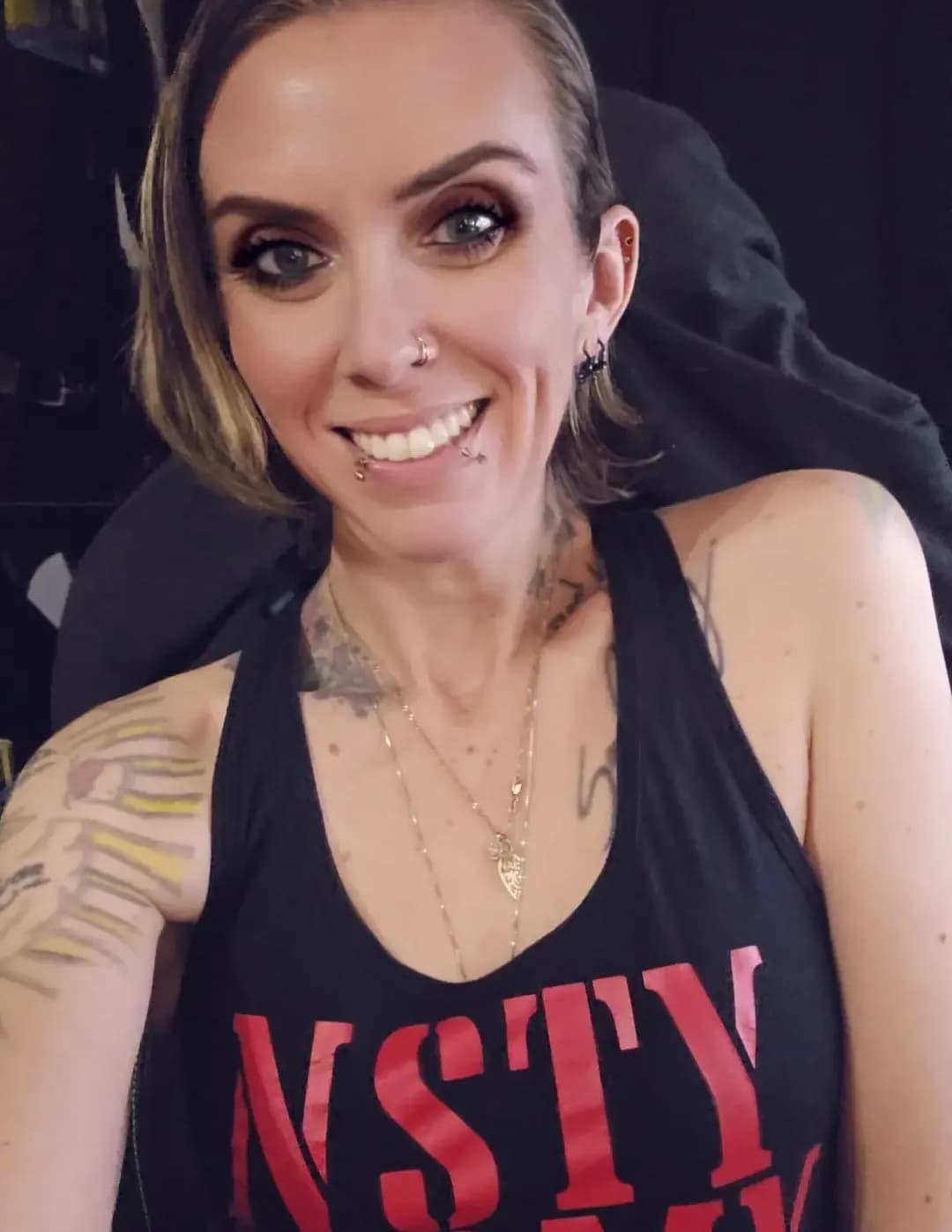 competitor 9yVDy
