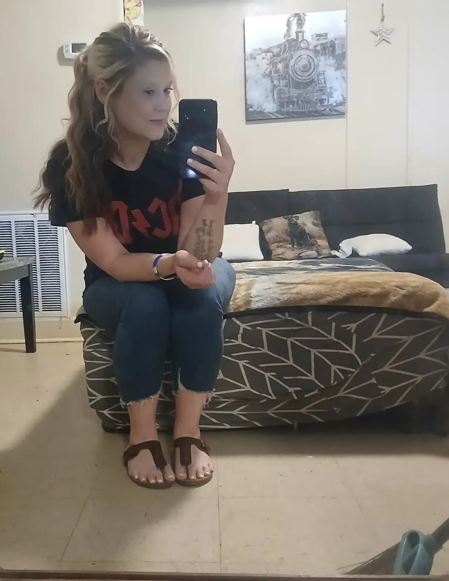 Hannah cox image