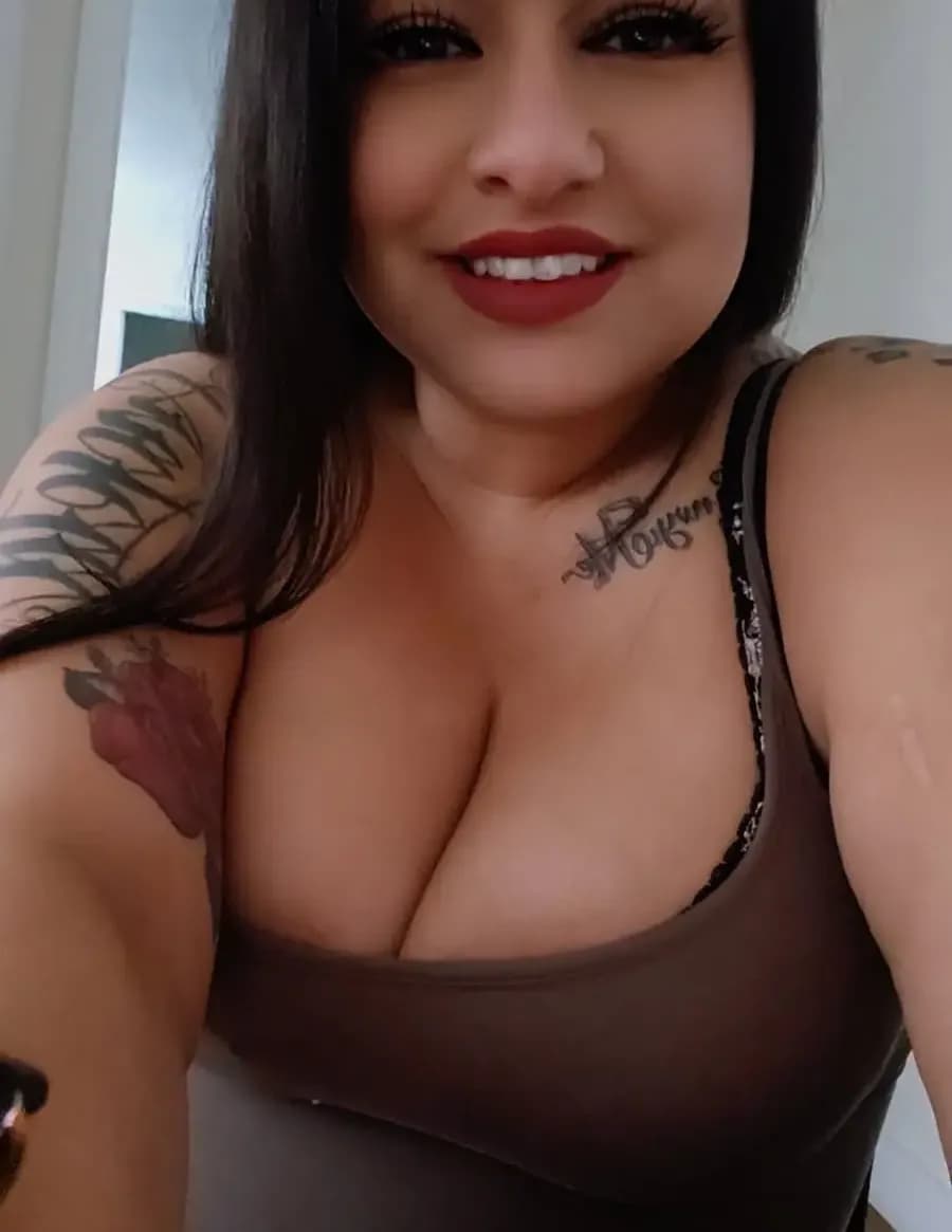 Erica mendoza image
