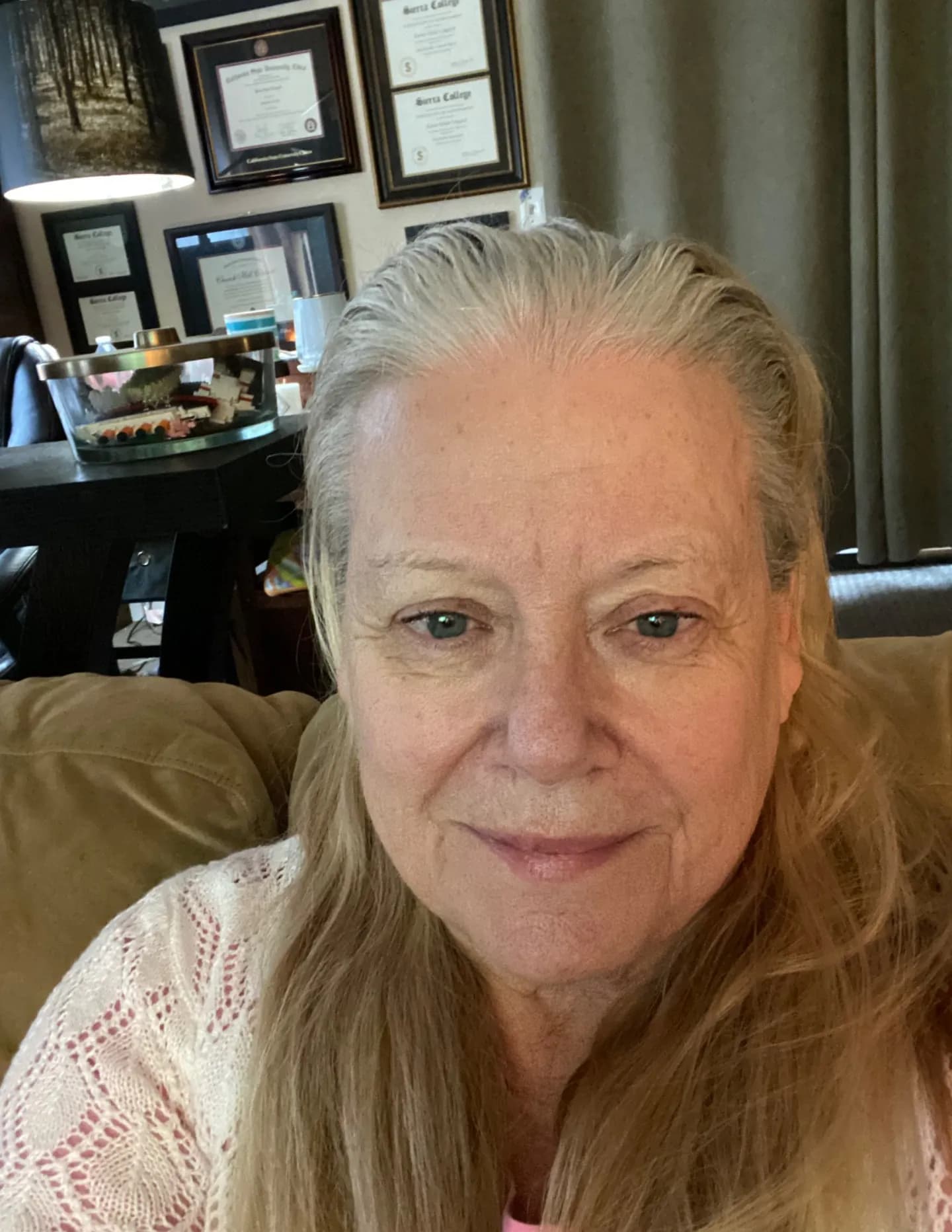Karen Lingard image