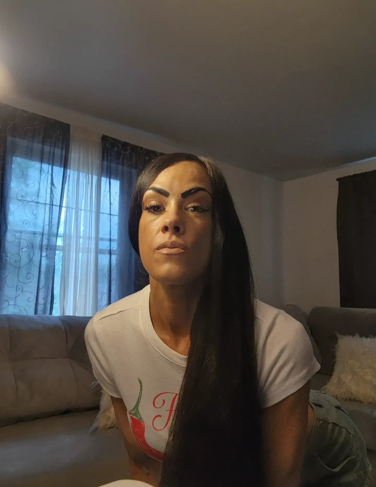 Bella image