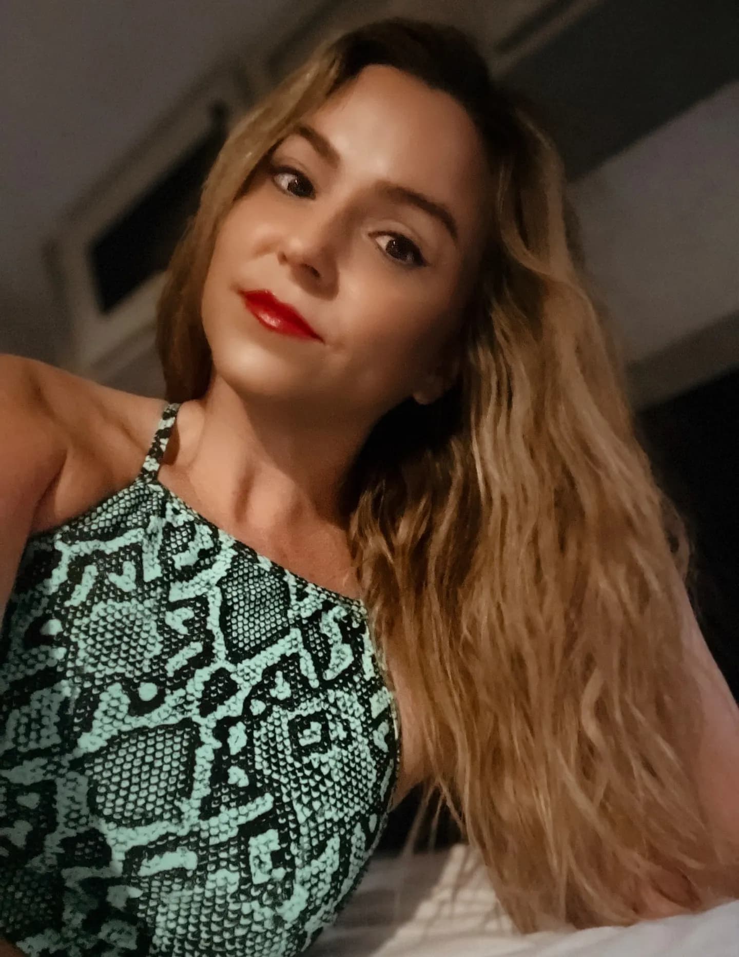 competitor qzj9y