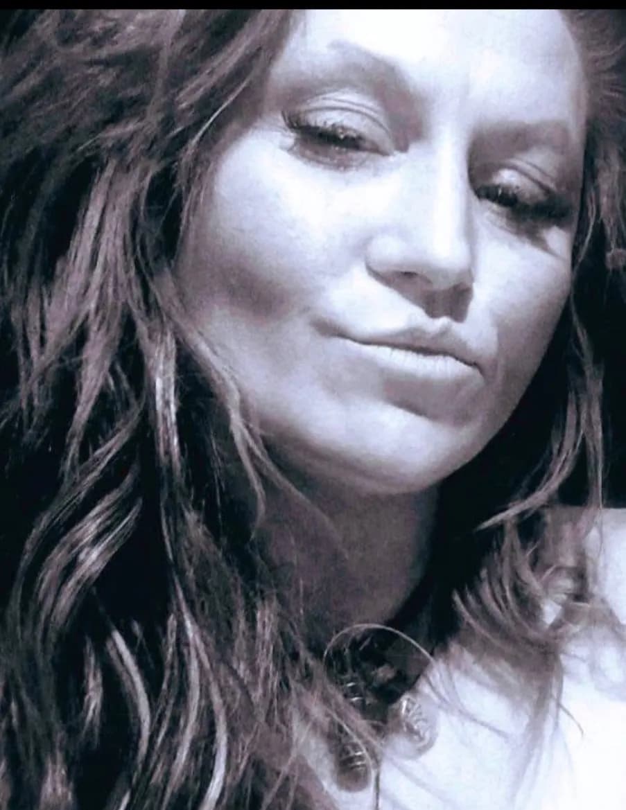 Leigha Robertson image