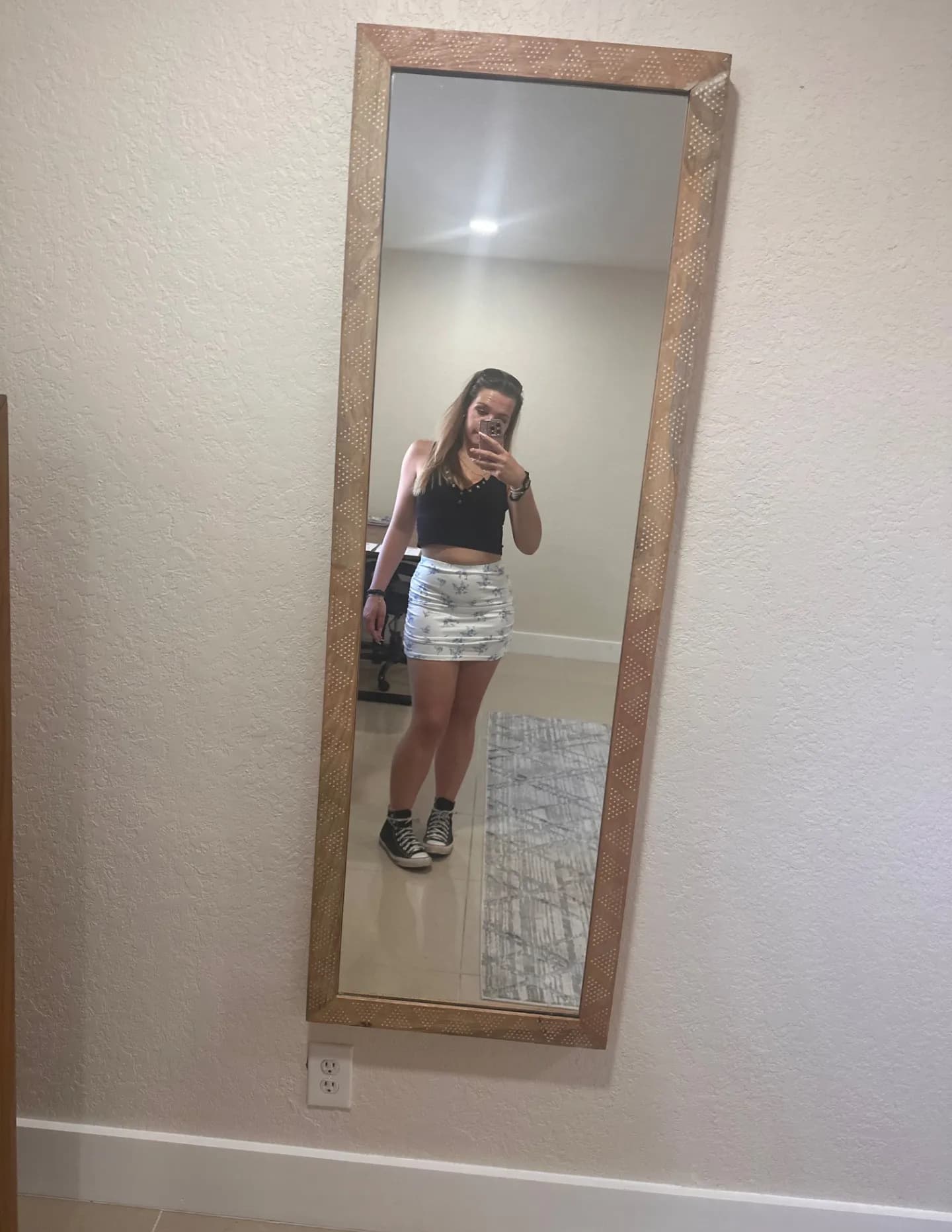Cutiepie/ Vanessa image