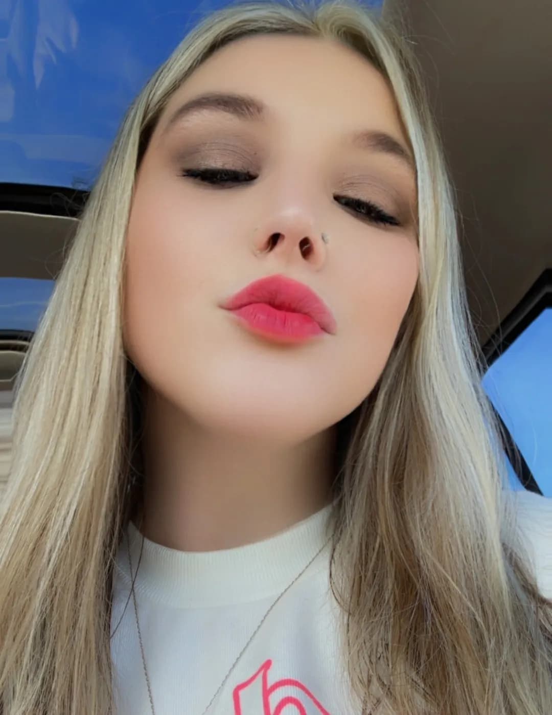 Ashley Weaver image