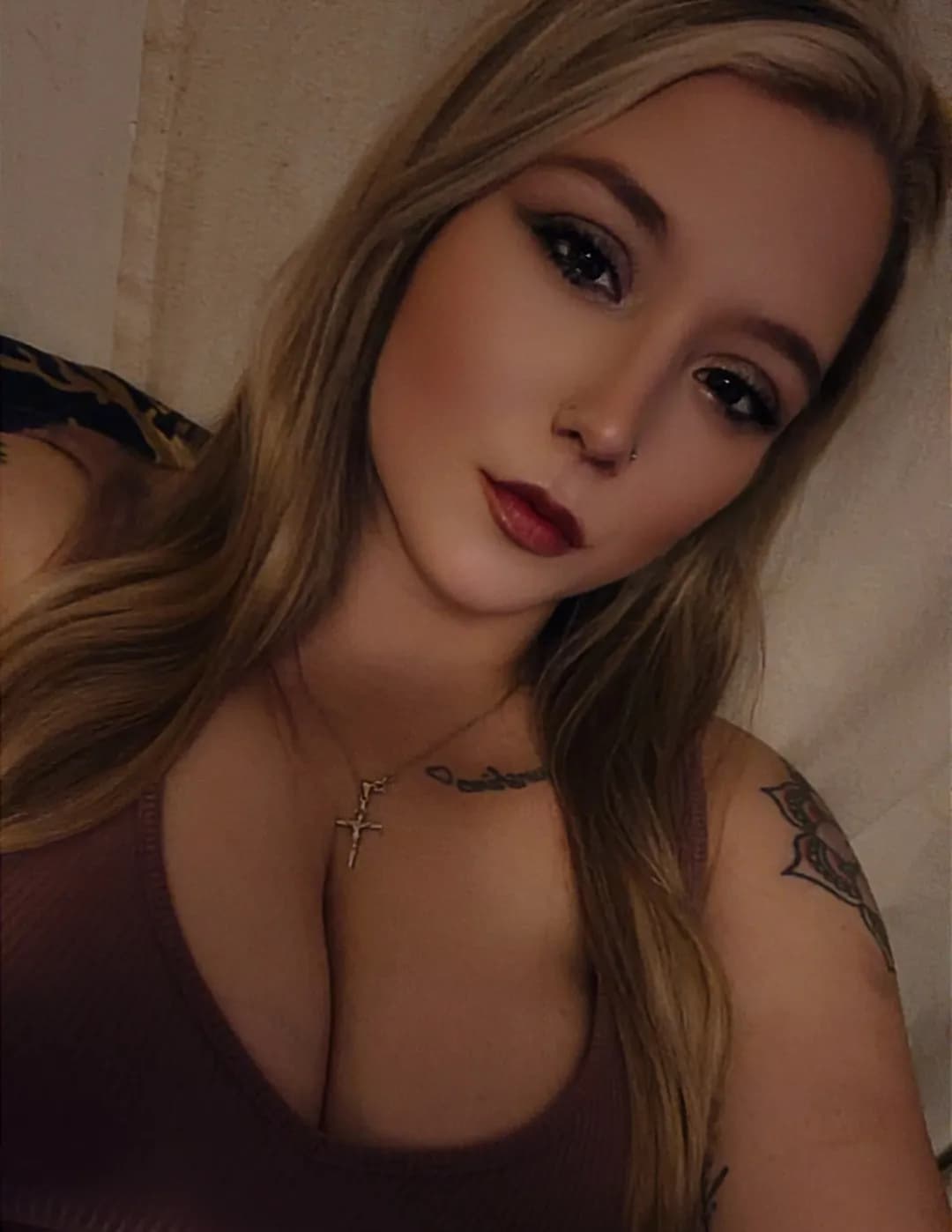 Ashley Weaver image