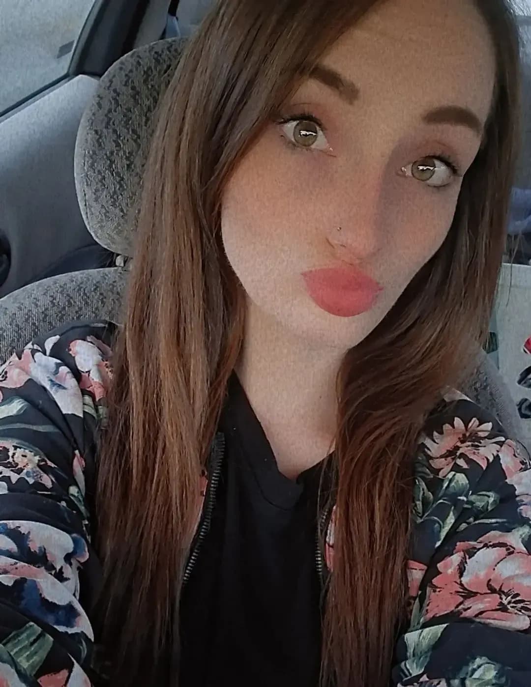 glamorousbaddie01 image