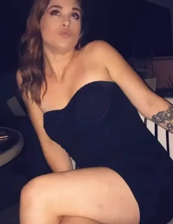 Nicki Lynn image