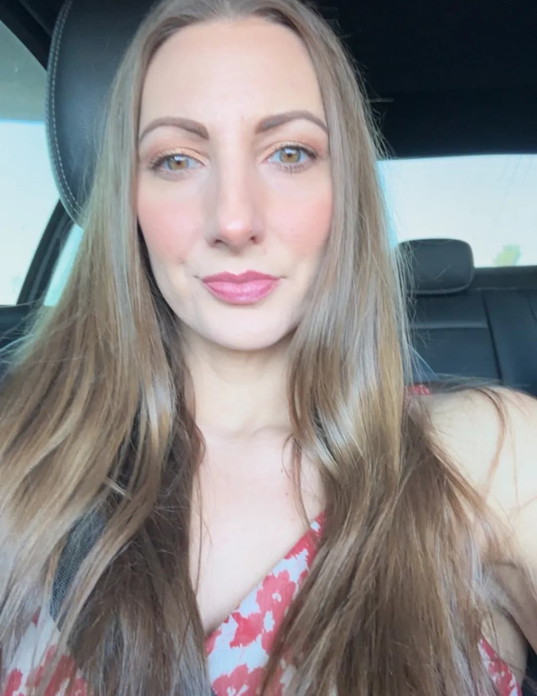 Nicole image