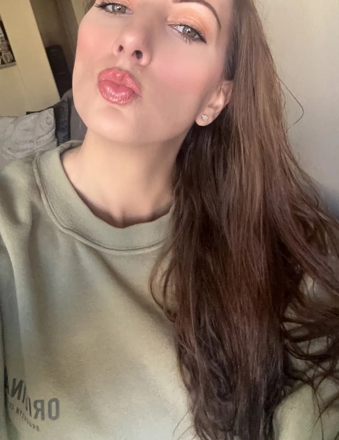 Nicole image