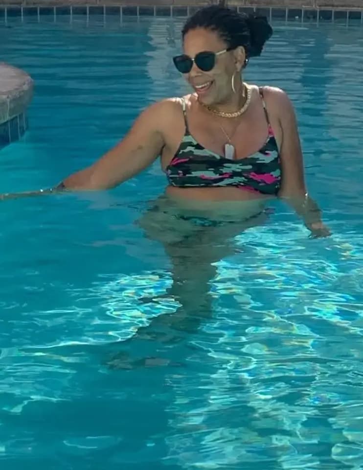 Michelle F image