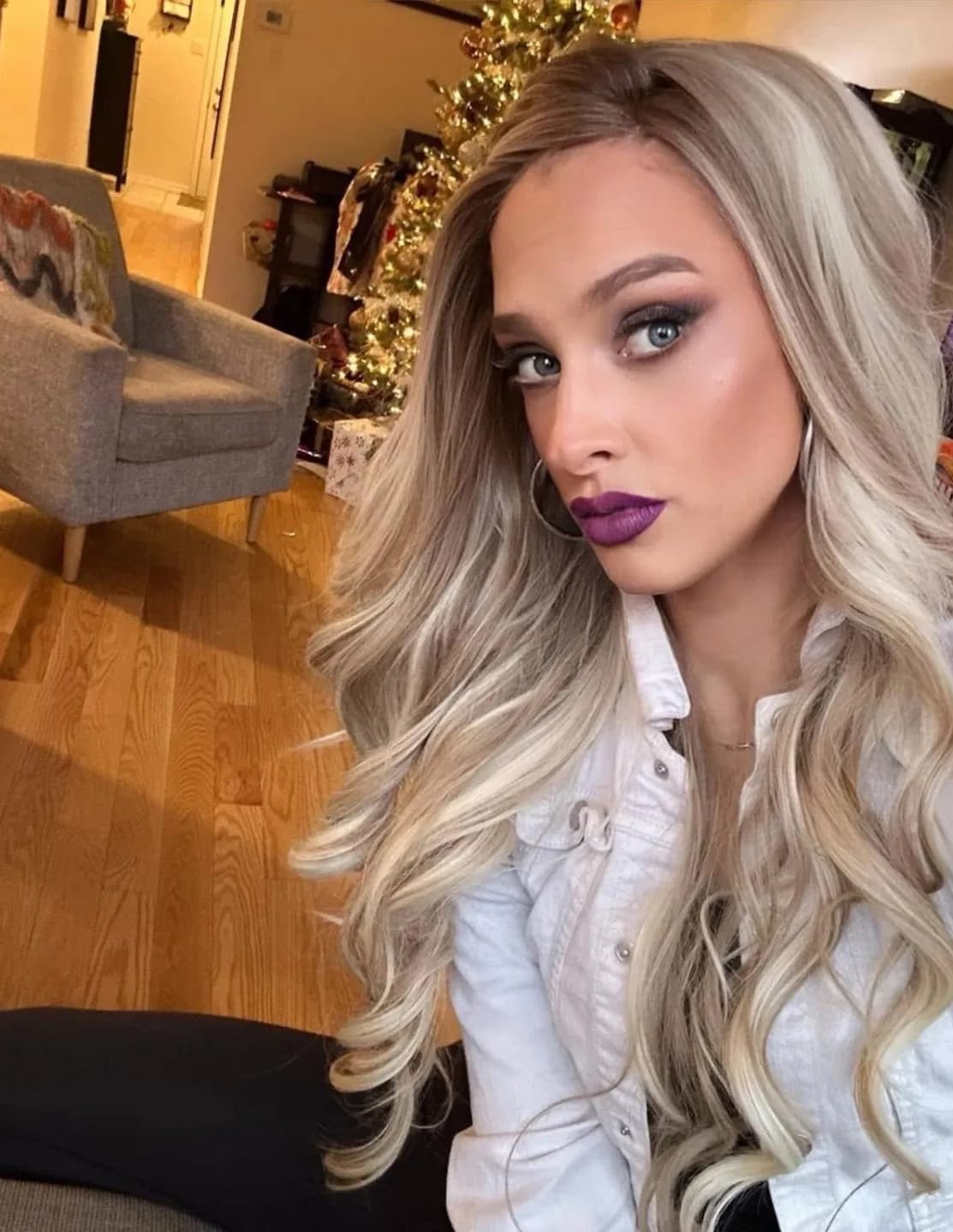 Holly Christina Bo-Be image