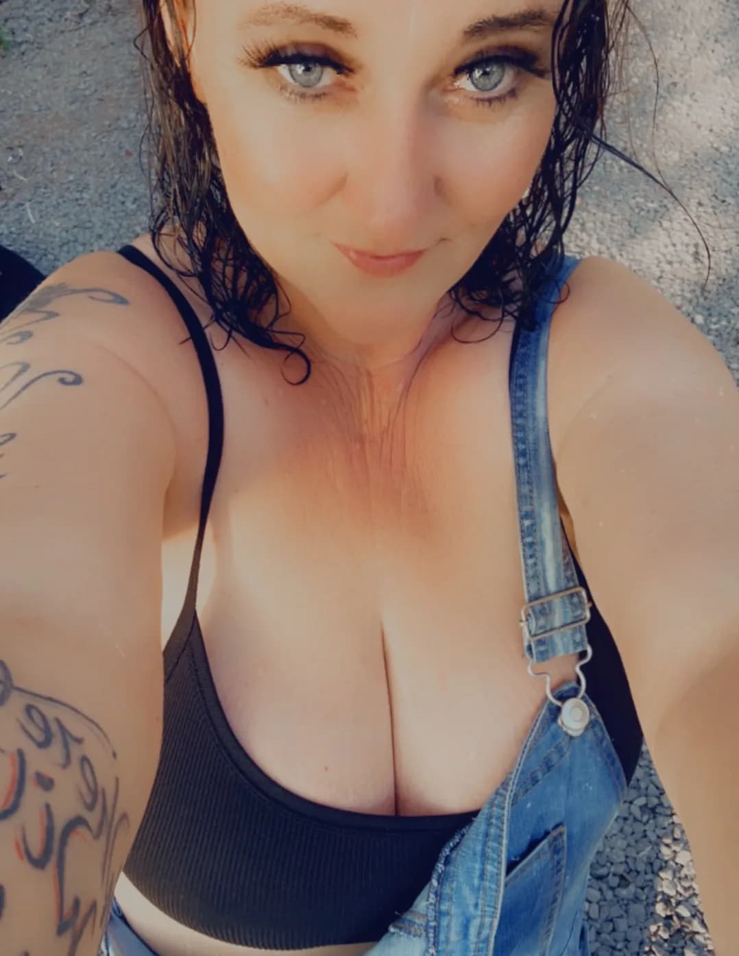 Roxy Cabral image