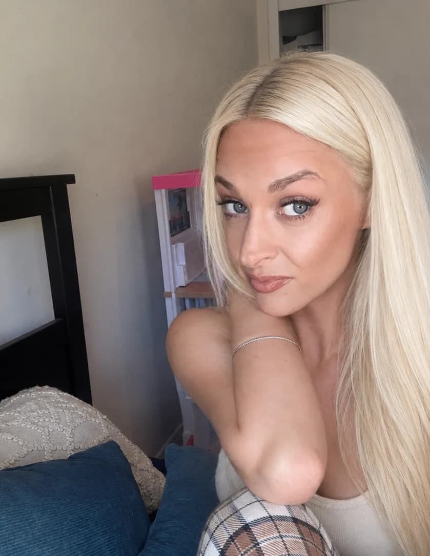 Holly Christina Bo-Be image