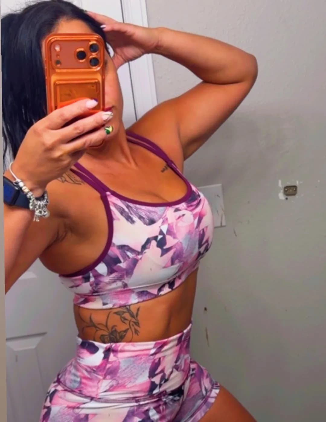 Dayane Mello image