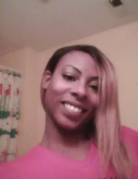 Quinesha Bullock image