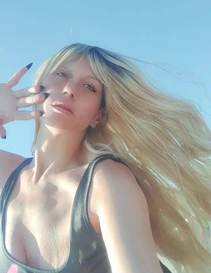 StephanieMax902 image