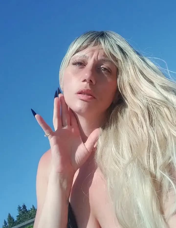 StephanieMax902 image
