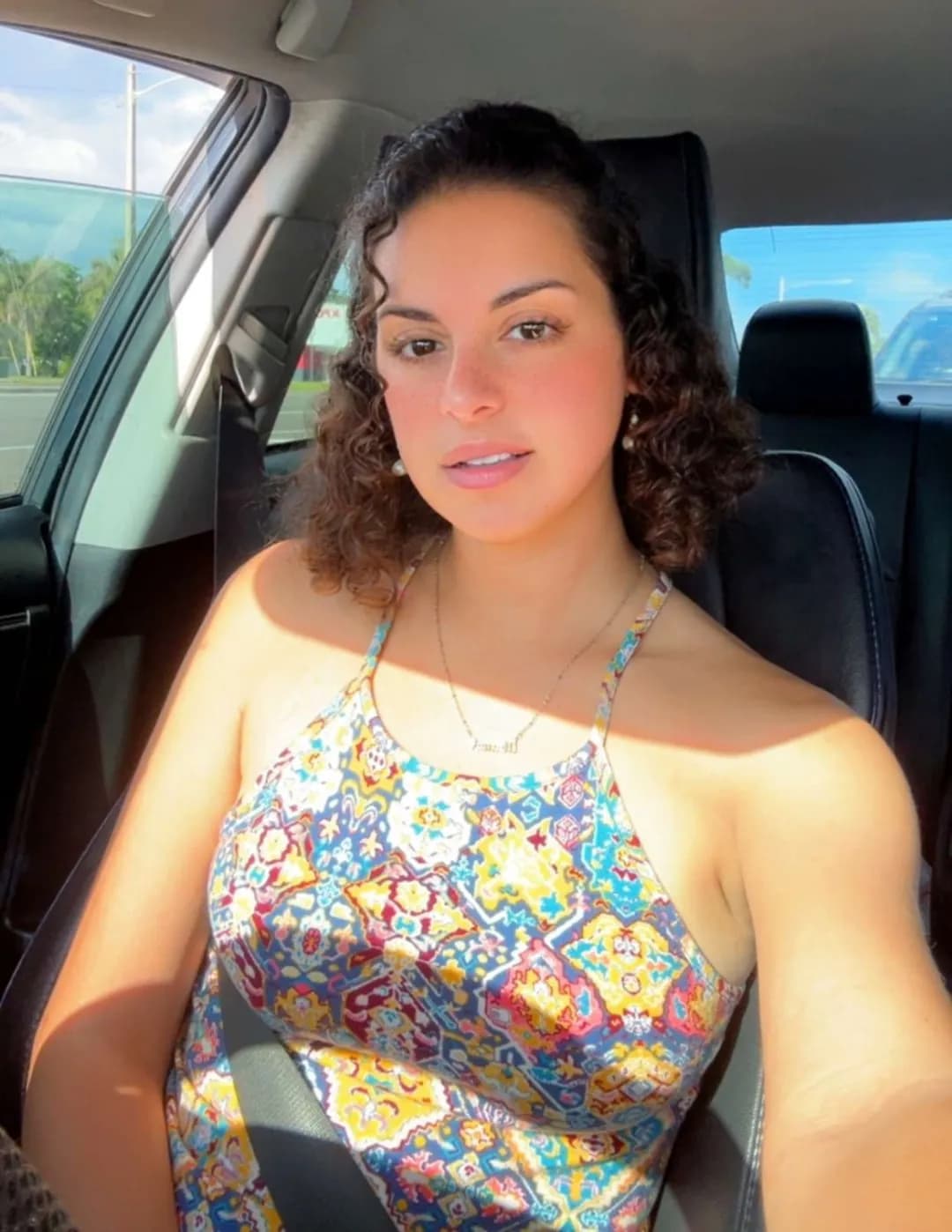 Caroline Hernandez image