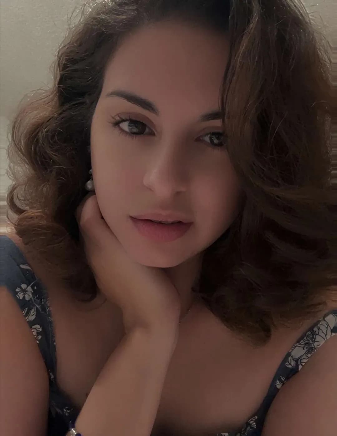 Caroline Hernandez image