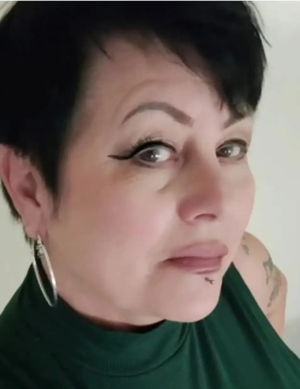 Desiree Komar image