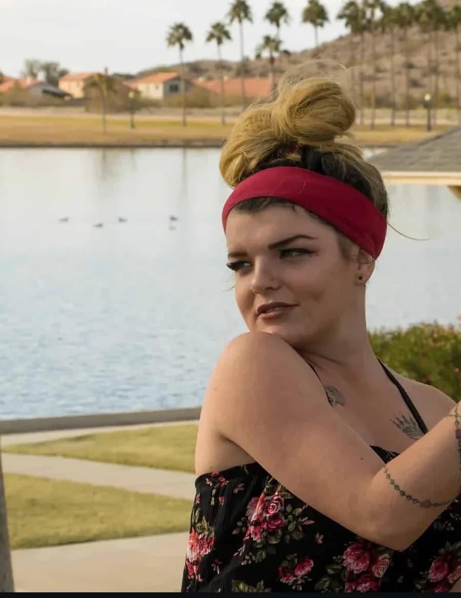 Queenzari image