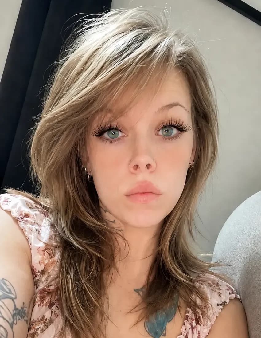 competitor ELLa9