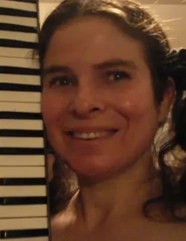 Alicia image