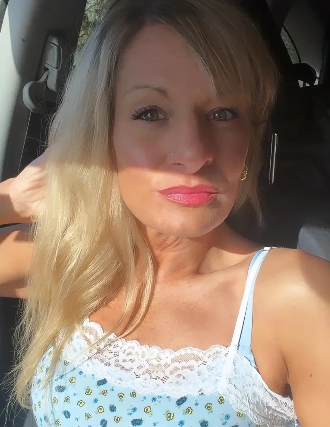 Kristin Yednak image
