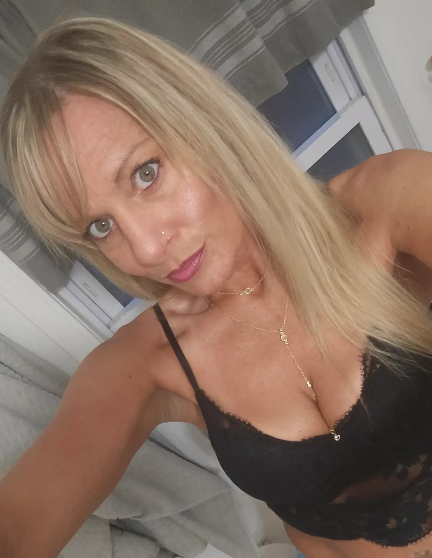 Kristin Yednak image