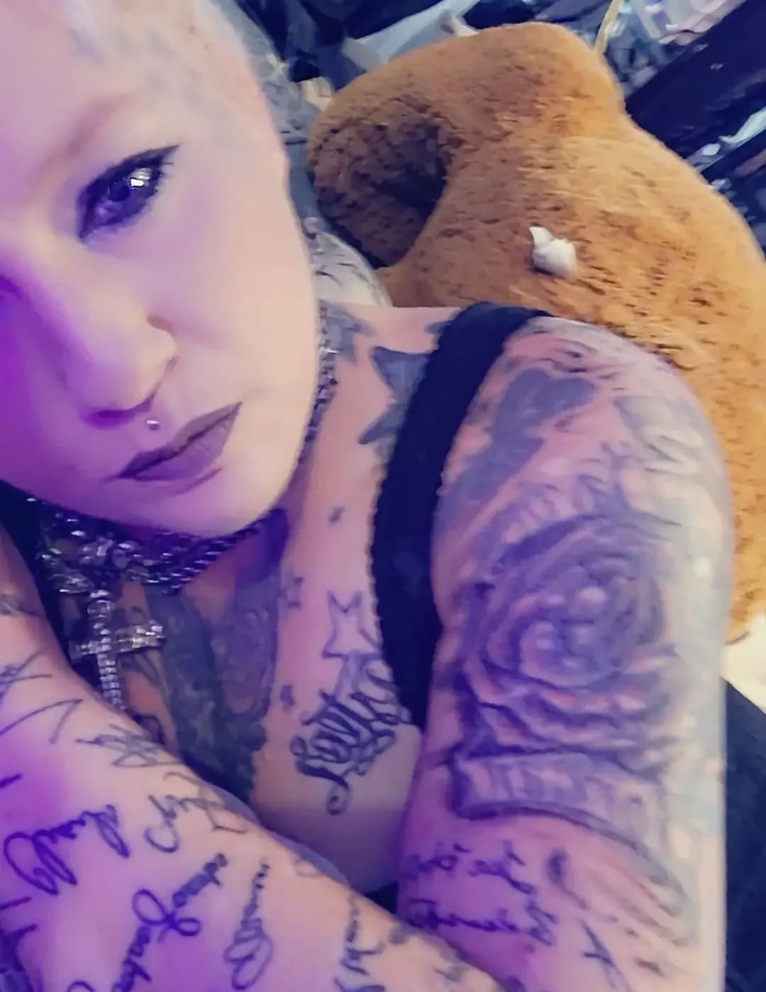 Naomi Michelle image
