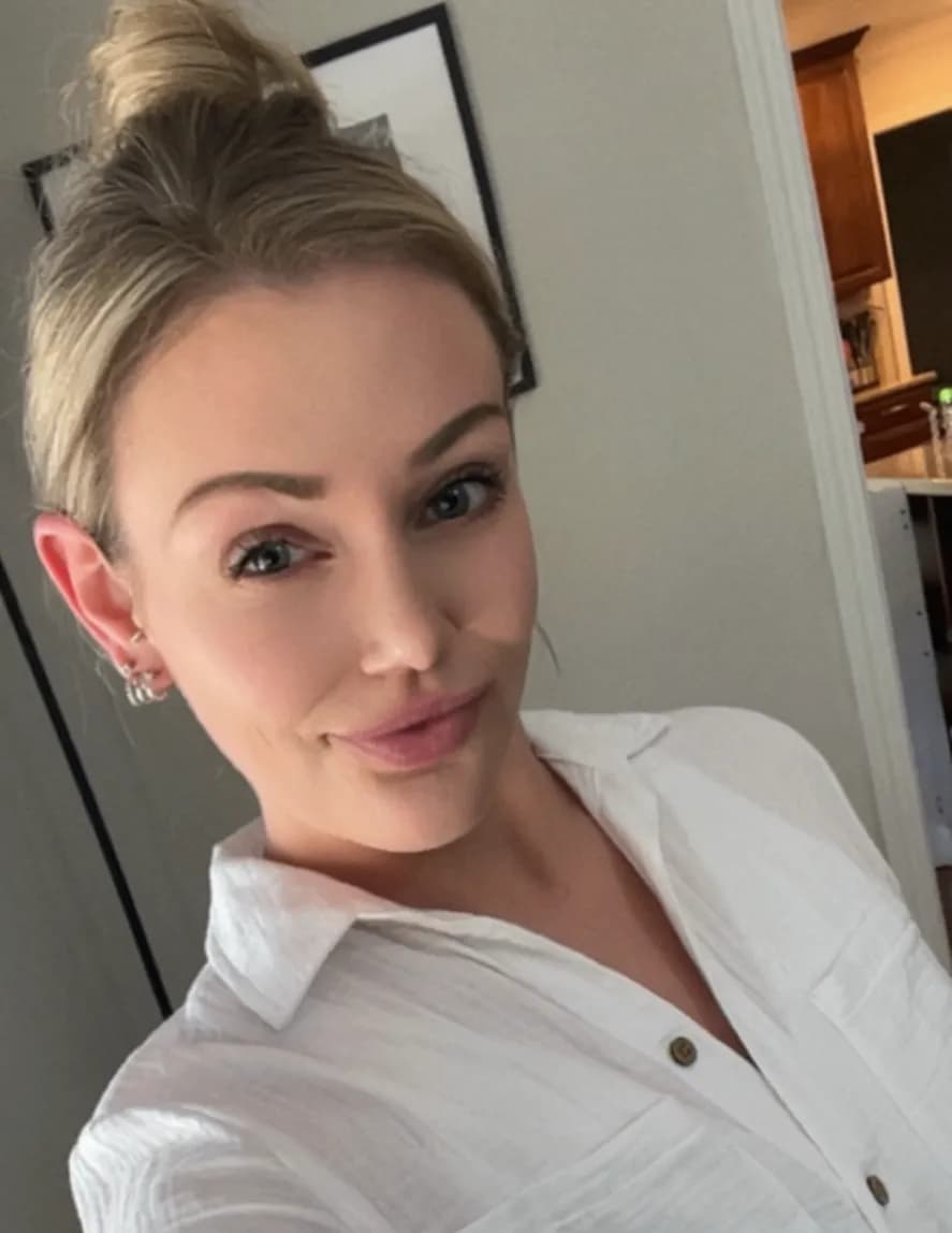 Courtney image