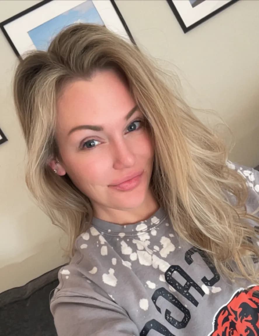 Courtney image